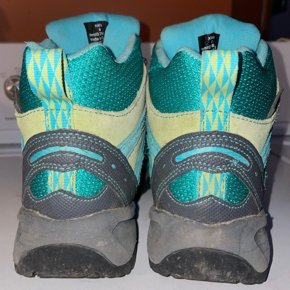 LL Bean Hiking Boots size 4 - Picture 3 of 6